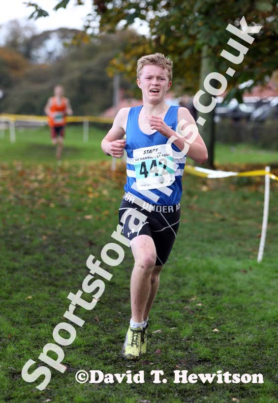 Nathan Cox (Morpeth) lwins the under-17 mens North East Harrier League, Blaydon. Photo: David T. Hewitson/Sports for All Pics